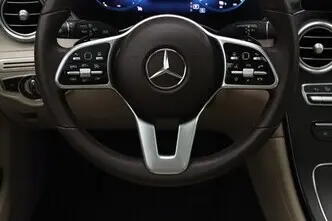 Mercedes-Benz GLC 300, 2.0, 155 kW, подключаемый гибрид, автомат, полный привод