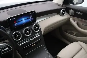 Mercedes-Benz GLC 300, 2.0, 155 kW, подключаемый гибрид, автомат, полный привод