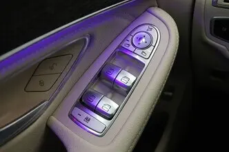Mercedes-Benz GLC 300, 2.0, 155 kW, подключаемый гибрид, автомат, полный привод