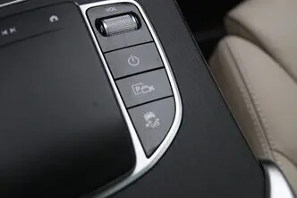 Mercedes-Benz GLC 300, 2.0, 155 kW, подключаемый гибрид, автомат, полный привод