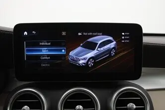 Mercedes-Benz GLC 300, 2.0, 155 kW, подключаемый гибрид, автомат, полный привод