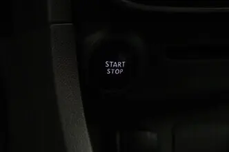 Renault Clio, 0.9, 66 kW, бензин, механическая, передний привод