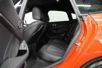 BMW 218, 1.5, 100 kW, бензин, автомат, передний привод