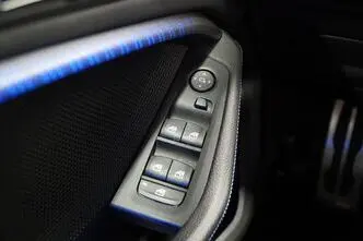 BMW 218, 1.5, 100 kW, бензин, автомат, передний привод