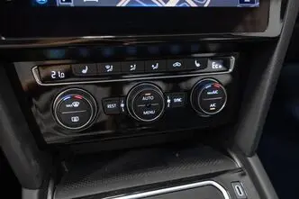 Volkswagen Passat, 1.4, 160 kW, подключаемый гибрид, автомат, передний привод
