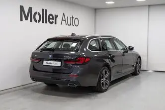 BMW 530, 2.0, 215 kW, подключаемый гибрид, автомат, полный привод