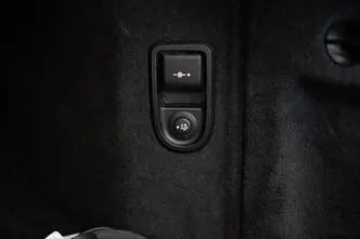 BMW 530, 2.0, 215 kW, подключаемый гибрид, автомат, полный привод