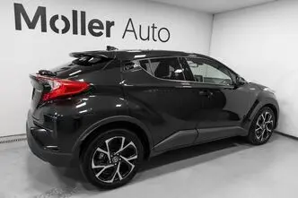 Toyota C-HR, 1.8, 90 kW, подключаемый гибрид, автомат, передний привод