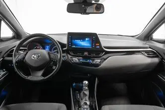 Toyota C-HR, 1.8, 90 kW, подключаемый гибрид, автомат, передний привод