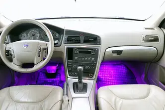 Volvo V70, 2.4, 140 kW, bensiin+lpg, automaat, esivedu