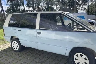 Renault Espace, 2.2, 79 kW, petrol, manual, front-wheel drive