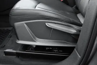 Audi e-tron, 230 kW, электричество, автомат, полный привод