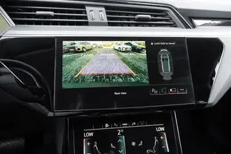 Audi e-tron, 230 kW, электричество, автомат, полный привод