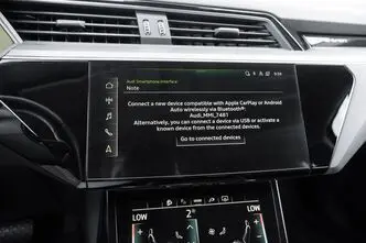 Audi e-tron, 230 kW, электричество, автомат, полный привод