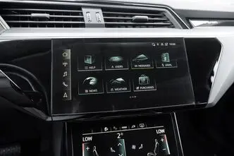 Audi e-tron, 230 kW, электричество, автомат, полный привод