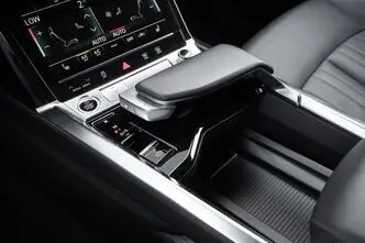 Audi e-tron, 230 kW, электричество, автомат, полный привод