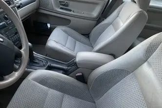 Volvo S70, 2.4, 103 kW, bensiin, automaat, esivedu