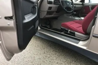 BMW 318, 1.8, 103 kW, bensiin, automaat, tagavedu