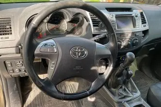 Toyota Hilux, 2.5, 106 kW, diisel, manuaal, nelikvedu