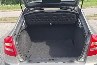 Škoda Octavia, 1.6, 75 kW, bensiin, manuaal, esivedu