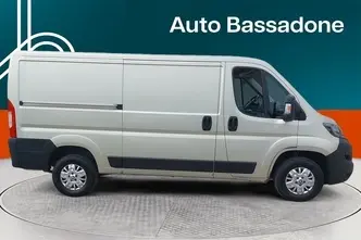 Peugeot Boxer, 2.0, 96 kW, diesel, manual, front-wheel drive