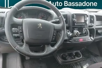 Peugeot Boxer, 2.0, 96 kW, diesel, manual, front-wheel drive