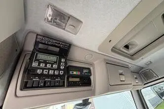 Volvo FL240, 181 kW, дизель, автомат
