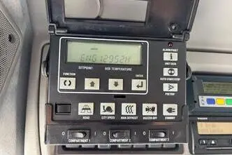 Volvo FL240, 181 kW, дизель, автомат