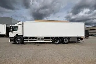 Scania P450, 331 kW, дизель, автомат