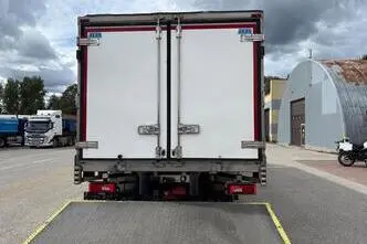 Scania P450, 331 kW, дизель, автомат