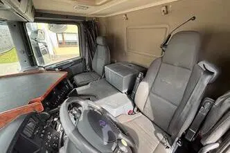 Scania P450, 331 kW, дизель, автомат