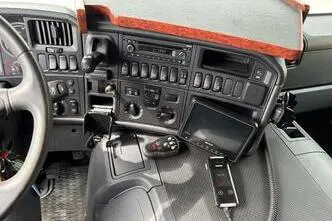 Scania P450, 331 kW, дизель, автомат