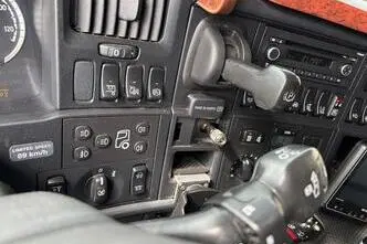 Scania P450, 331 kW, дизель, автомат