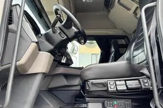 Scania S580, 427 kW, дизель, автомат