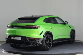 Lamborghini Urus, 4.0, 456 kW, гибрид, автомат, полный привод