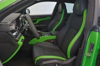 Lamborghini Urus, 4.0, 456 kW, гибрид, автомат, полный привод