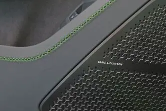 Lamborghini Urus, 4.0, 456 kW, гибрид, автомат, полный привод