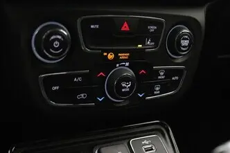 Jeep Compass, 1.3, 110 kW, bensiin, automaat, esivedu