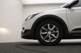 Hyundai i20, 1.0, 74 kW, bensiin, automaat, esivedu