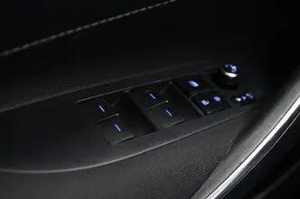 Toyota Corolla, 1.8, 76 kW, hübriid, automaat, esivedu