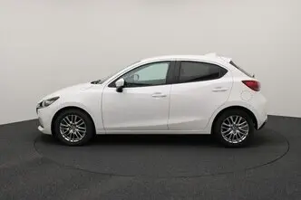 Mazda 2, 1.5, 66 kW, hybrid, manual, front-wheel drive