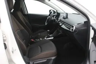 Mazda 2, 1.5, 66 kW, hybrid, manual, front-wheel drive