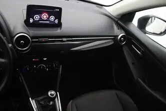 Mazda 2, 1.5, 66 kW, hybrid, manual, front-wheel drive