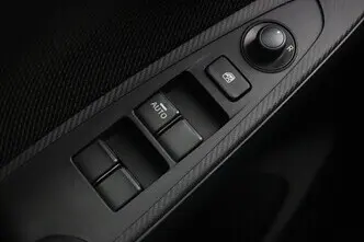 Mazda 2, 1.5, 66 kW, hybrid, manual, front-wheel drive