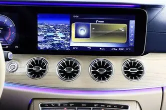 Mercedes-Benz E 200, 2.0, 135 kW, petrol, automatic, rear-wheel drive