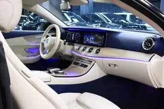 Mercedes-Benz E 200, 2.0, 135 kW, petrol, automatic, rear-wheel drive