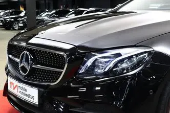 Mercedes-Benz E 200, 2.0, 135 kW, petrol, automatic, rear-wheel drive