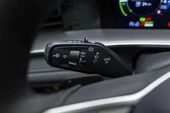 Volkswagen Tayron, 1.5, 163 kW, подключаемый гибрид, автомат
