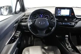 Toyota C-HR, 1.8, 72 kW, гибрид, автомат, передний привод