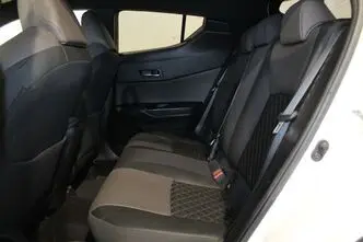 Toyota C-HR, 1.8, 72 kW, гибрид, автомат, передний привод